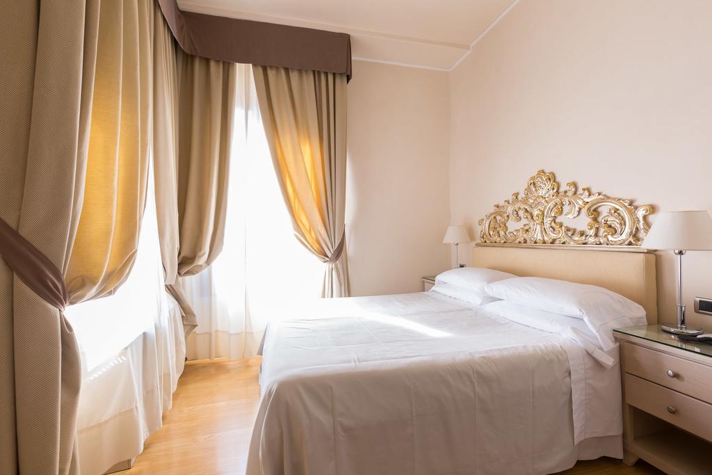 Hotel Liassidi Palace Venedik Oda fotoğraf